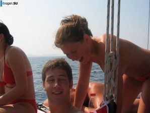 party with heifers on a yacht. Thumbnail 13