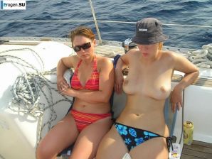 party with heifers on a yacht. Thumbnail 18