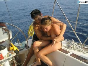 party with heifers on a yacht. Thumbnail 31