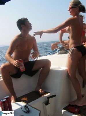 party with heifers on a yacht. Thumbnail 9
