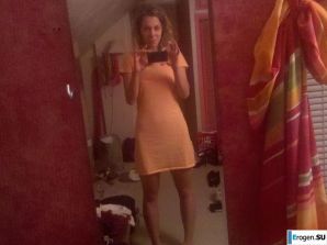 the woman was waiting for her prince. Thumbnail 13
