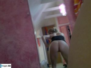 the woman was waiting for her prince. Thumbnail 8