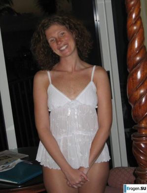 red-haired cauliflower slim woman. Thumbnail 20