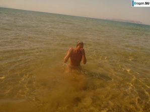 fun on a nudist beach. Thumbnail 35