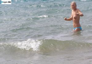nude on the beach and in the room. Thumbnail 2