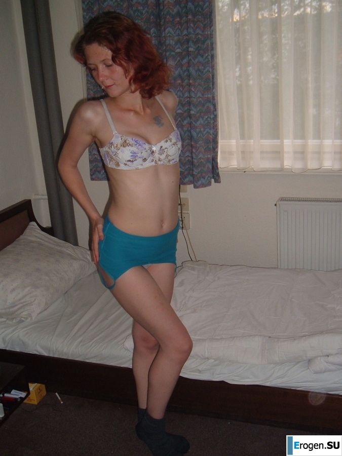 red-haired slim beast without underwear. Slide 14