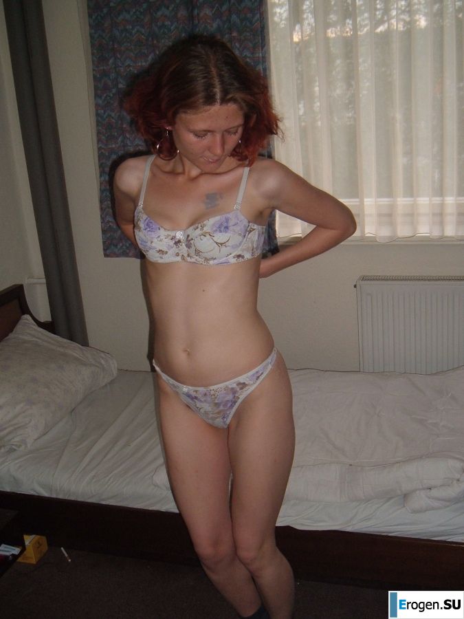 red-haired slim beast without underwear. Slide 17