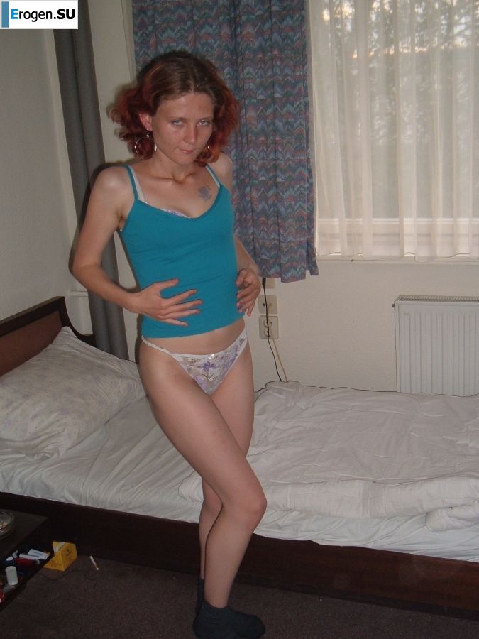 red-haired slim beast without underwear. Slide 18