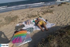 nudist on vacation with her boyfriend. Thumbnail 45