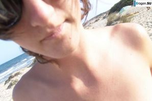 nudist on vacation with her boyfriend. Thumbnail 46