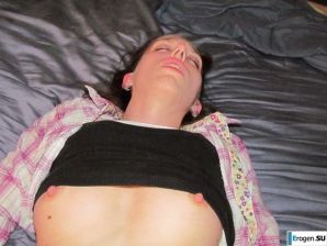 we are harassing a sleepy slimmer. Thumbnail 25