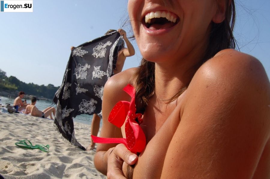 nudist lesbians. Slide 30