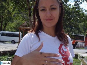 камешки на грудях это всегда соблазнительно. Миниатюра 3