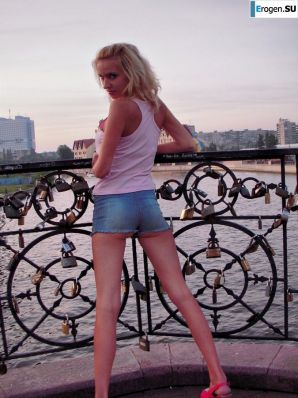 a spectacular bitch is bared somewhere in Europe. Thumbnail 15