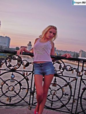 a spectacular bitch is bared somewhere in Europe. Part 2. Thumbnail 38