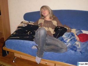 cute naked student gets high. Thumbnail 1