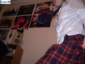 cute naked student gets high. Thumbnail 18
