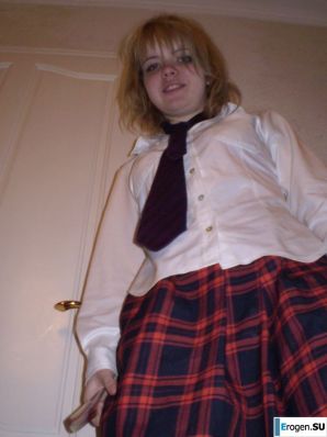 cute naked student gets high. Thumbnail 19