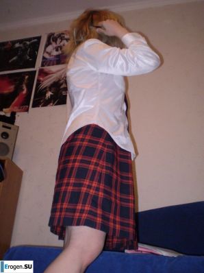 cute naked student gets high. Thumbnail 20