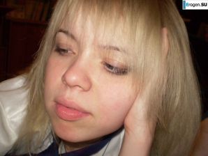 cute naked student gets high. Thumbnail 23