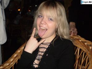 cute naked student gets high. Thumbnail 29
