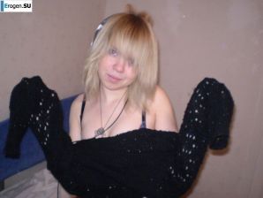 cute naked student gets high. Thumbnail 45