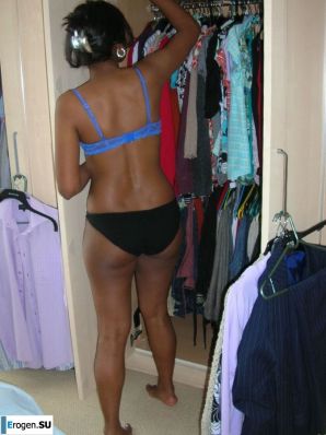black woman with a perspective on the ass. Thumbnail 3