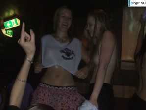 competition of wet t-shirts in a night club. Part 5. Thumbnail 27