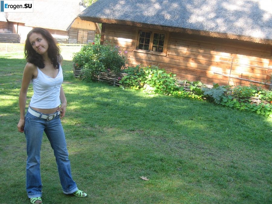 a young couple hanging out without panties. Slide 27
