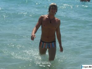 wedding and honeymoon of a blonde model. Thumbnail 23