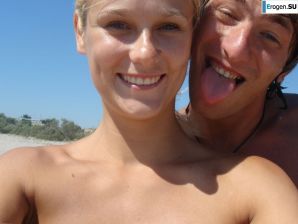 wedding and honeymoon of a blonde model. Thumbnail 24