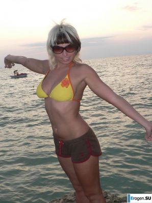 bachelorette party in a nude style. Thumbnail 11
