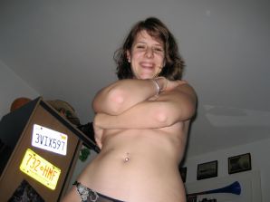 brought the guy to her room. Thumbnail 5
