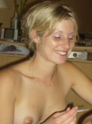 vacation fuck at the hostel. Thumbnail 27