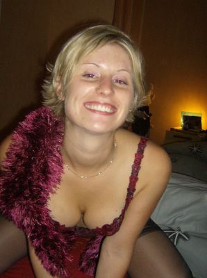 vacation fuck at the hostel. Thumbnail 39