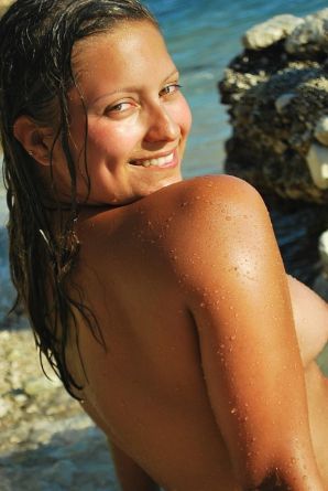 beach nudism and several girlfriends. Part 2. Thumbnail 20