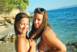 beach nudism and several girlfriends. Part 2. Thumbnail 25