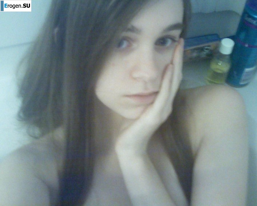 Brunette in revealing outfits and without anything. Slide 24