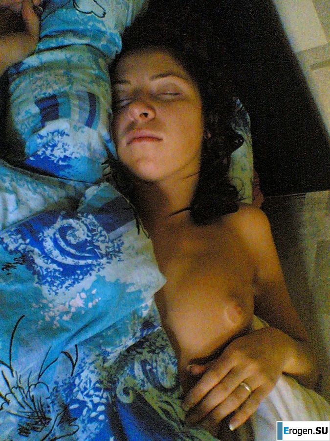 Brunette in revealing outfits and without anything. Slide 29