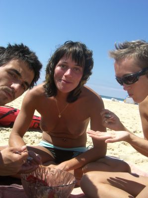 Lesbian on vacation with a friend. Thumbnail 21