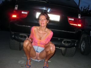 Mature, well-groomed bitch. Thumbnail 35
