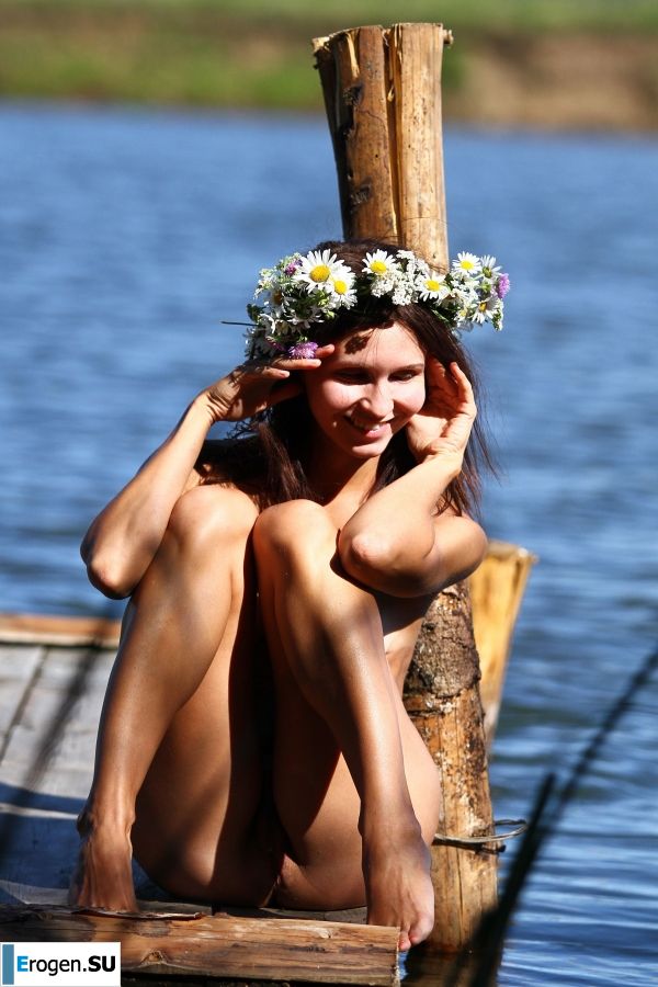 undressed outdoors in front of the photographer. Part 2. Slide 38