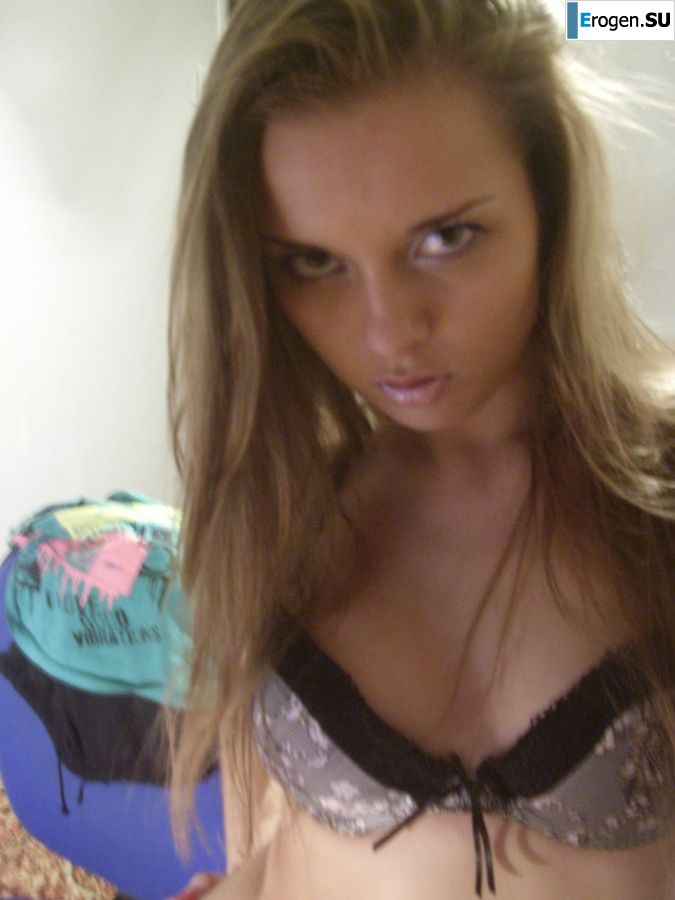 Alina strips for her subscribers. Part 2. Slide 35