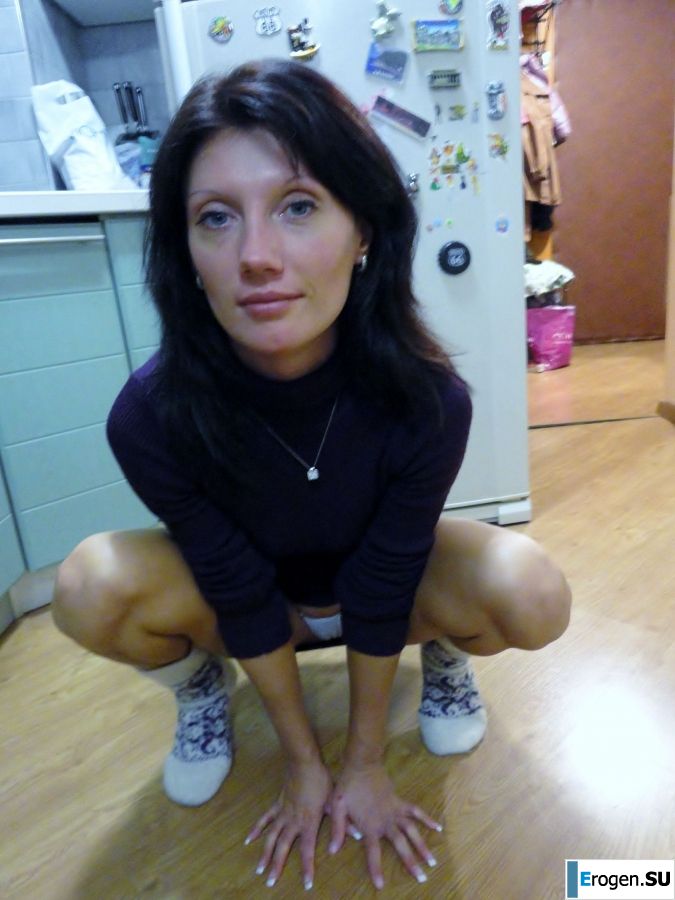 Mature, well-groomed bitch. Part 2. Slide 18