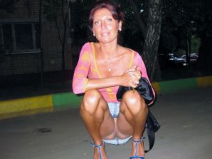 Mature, well-groomed bitch. Part 2. Thumbnail 22