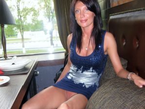 Mature, well-groomed bitch. Part 2. Thumbnail 8