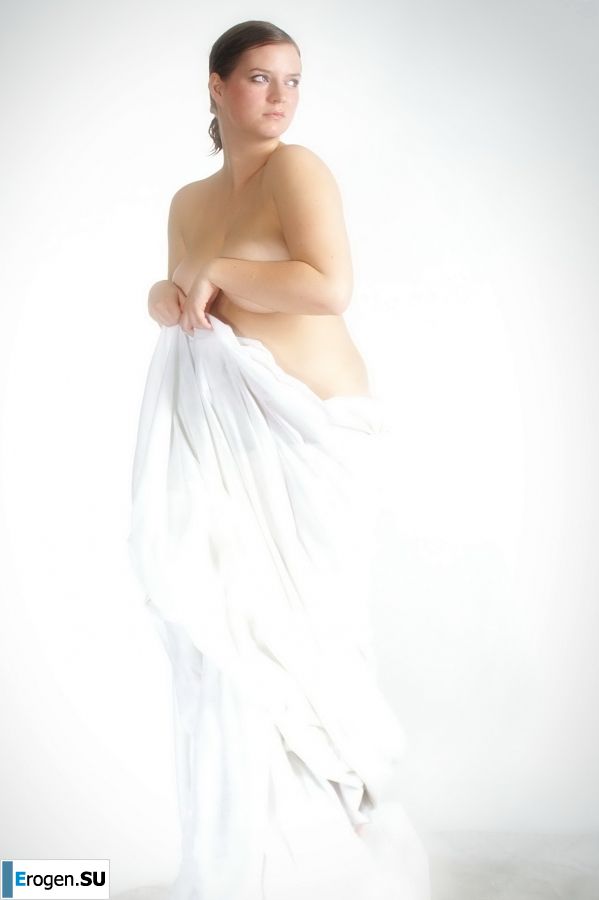 Busty amateur model. Part 3. Slide 5