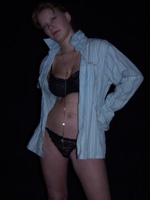 A bit of German naked buttocks and boobs. Part 4. Thumbnail 16
