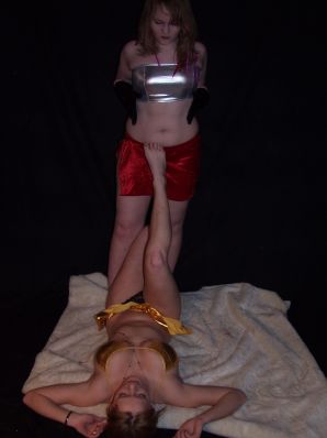 A bit of German naked buttocks and boobs. Part 6. Thumbnail 34