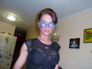 Mature, well-groomed bitch. Part 4. Thumbnail 17
